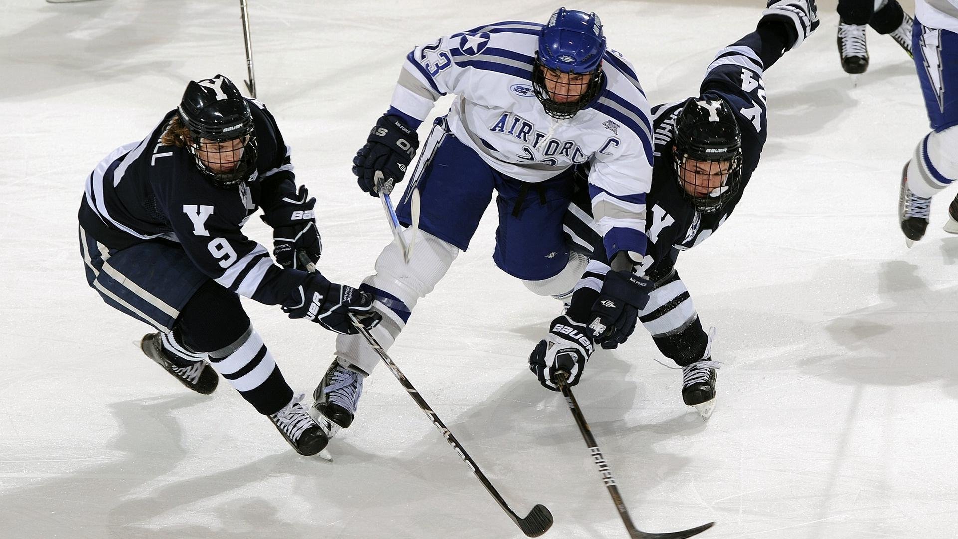 保利娜·亚历山德拉·普费夫10米跳台决赛精彩亮相