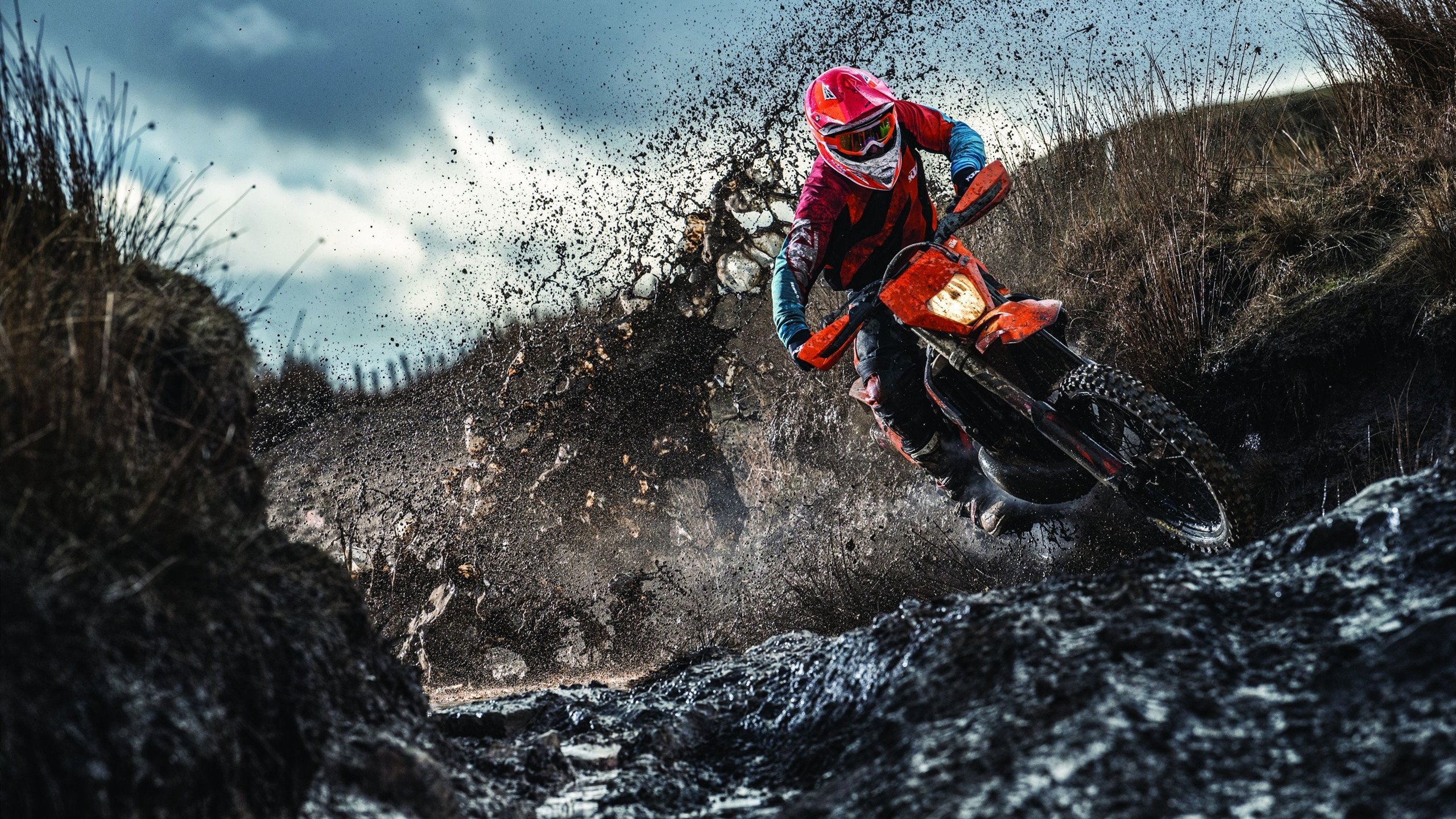 西甲战火重燃：巴萨迎战皇马，谁才是真正的王者？，巴萨vs皇马 西甲